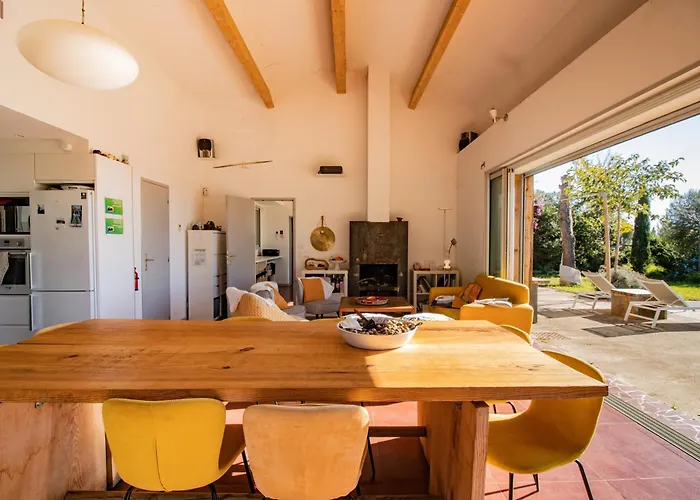 בית נופש Maison Aux Vents מונאצ'ה-ד'אולן